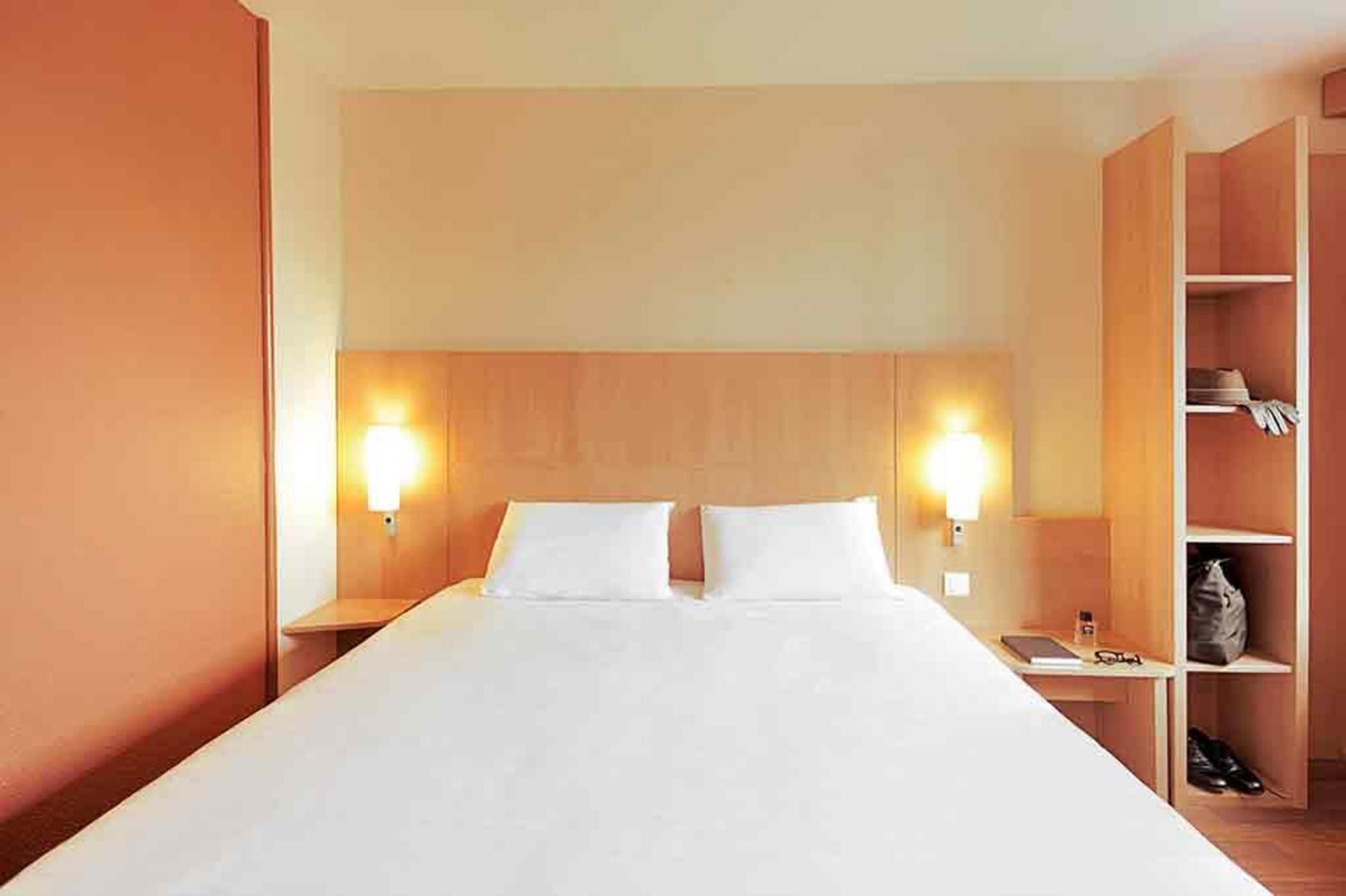Ibis Madrid Calle Alcala Bagian luar foto