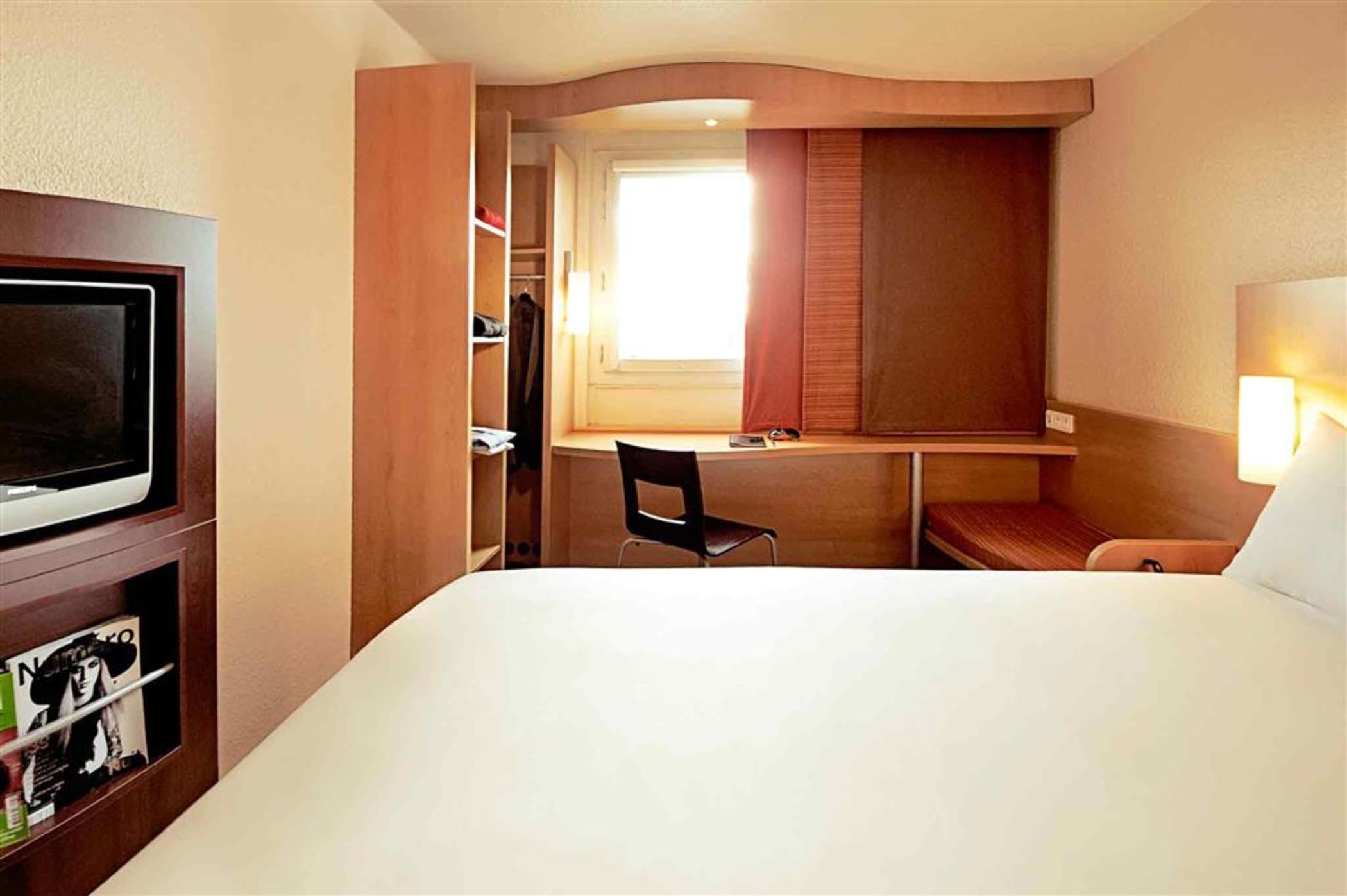 Ibis Madrid Calle Alcala Bagian luar foto