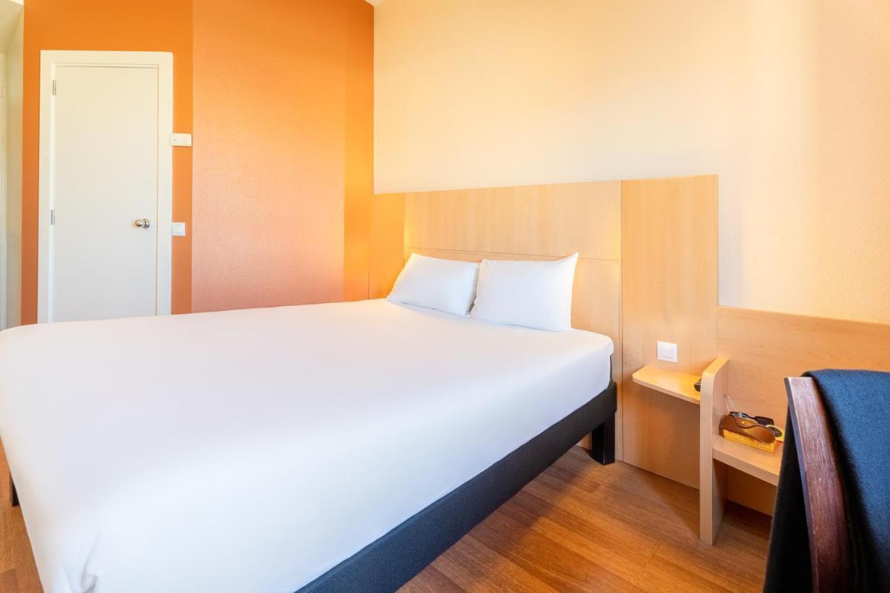 Ibis Madrid Calle Alcala Bagian luar foto