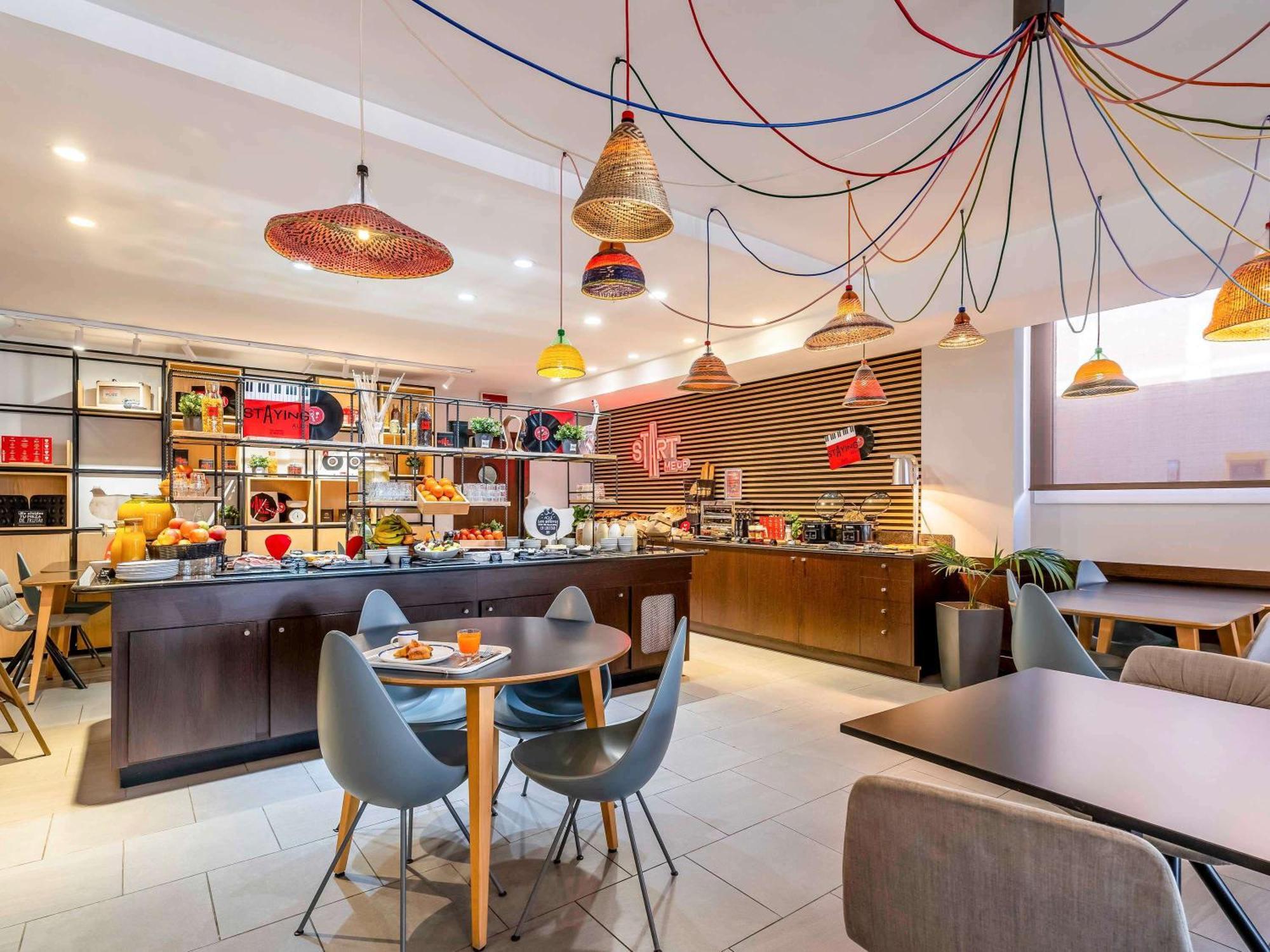 Ibis Madrid Calle Alcala Bagian luar foto