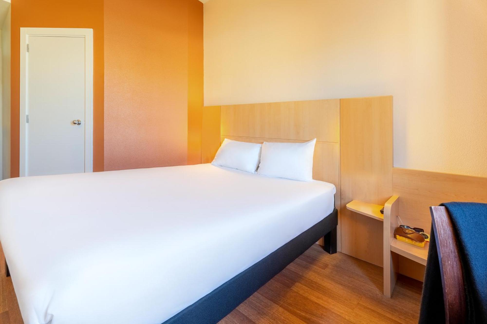Ibis Madrid Calle Alcala Bagian luar foto